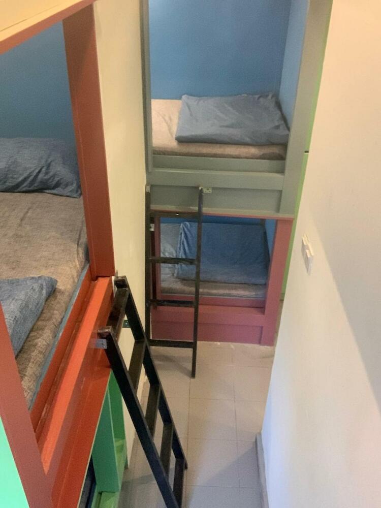 Bestow Capsule Hostel, Kuala Lumpur