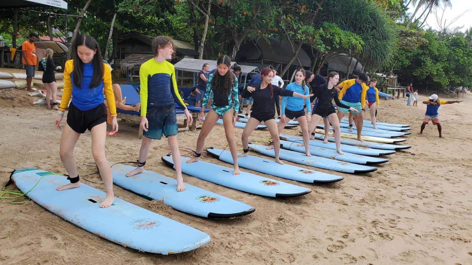 Surf & stay surf camp & school, Weligama