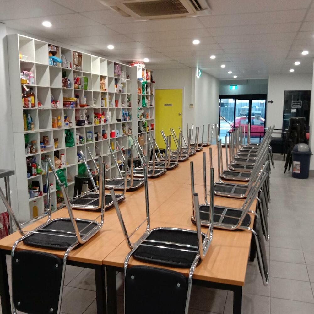 Perth City Backpackers Hostel - note - Valid passport required to check in, Perth