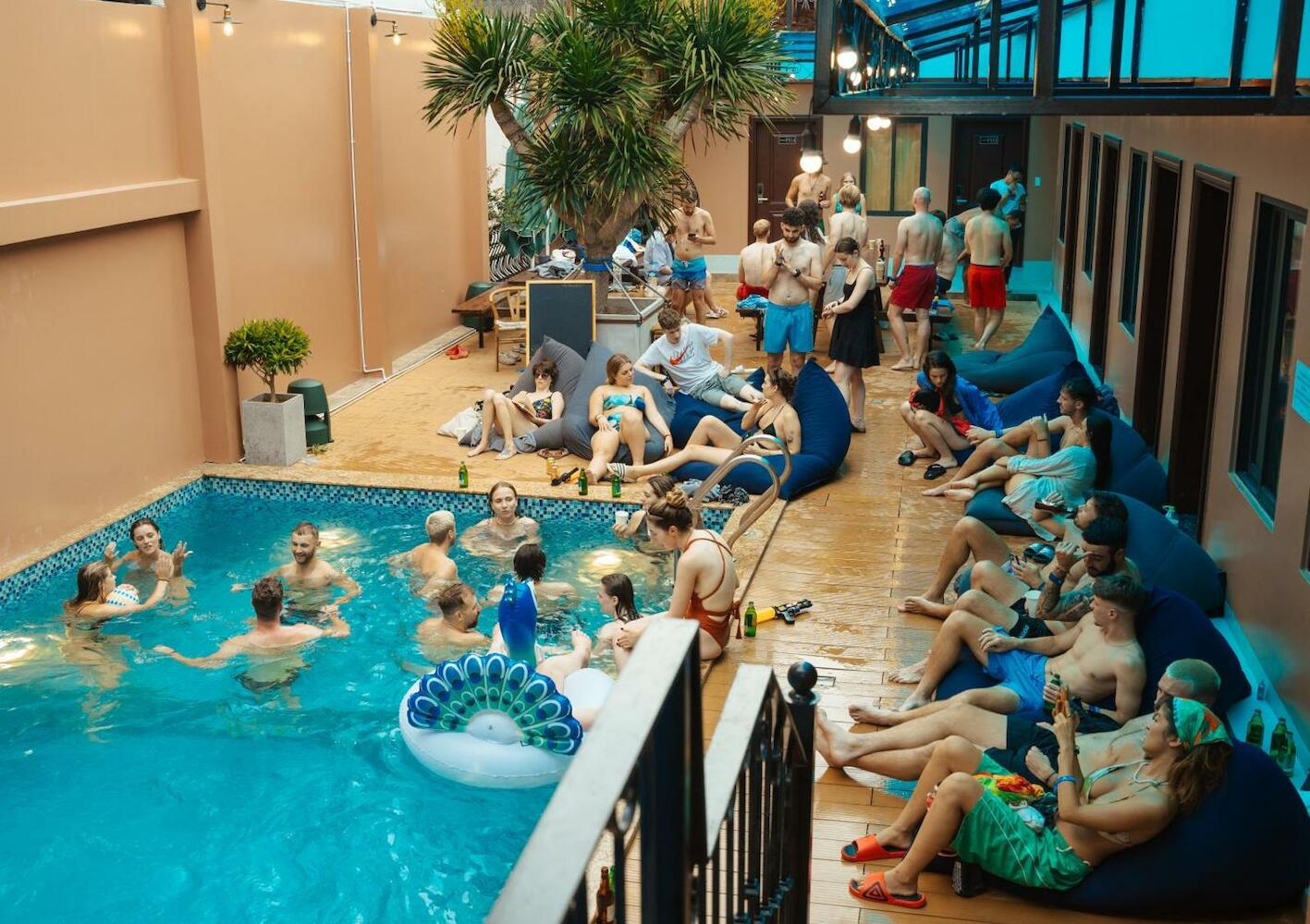 The One Hostel & Rooftop Pool