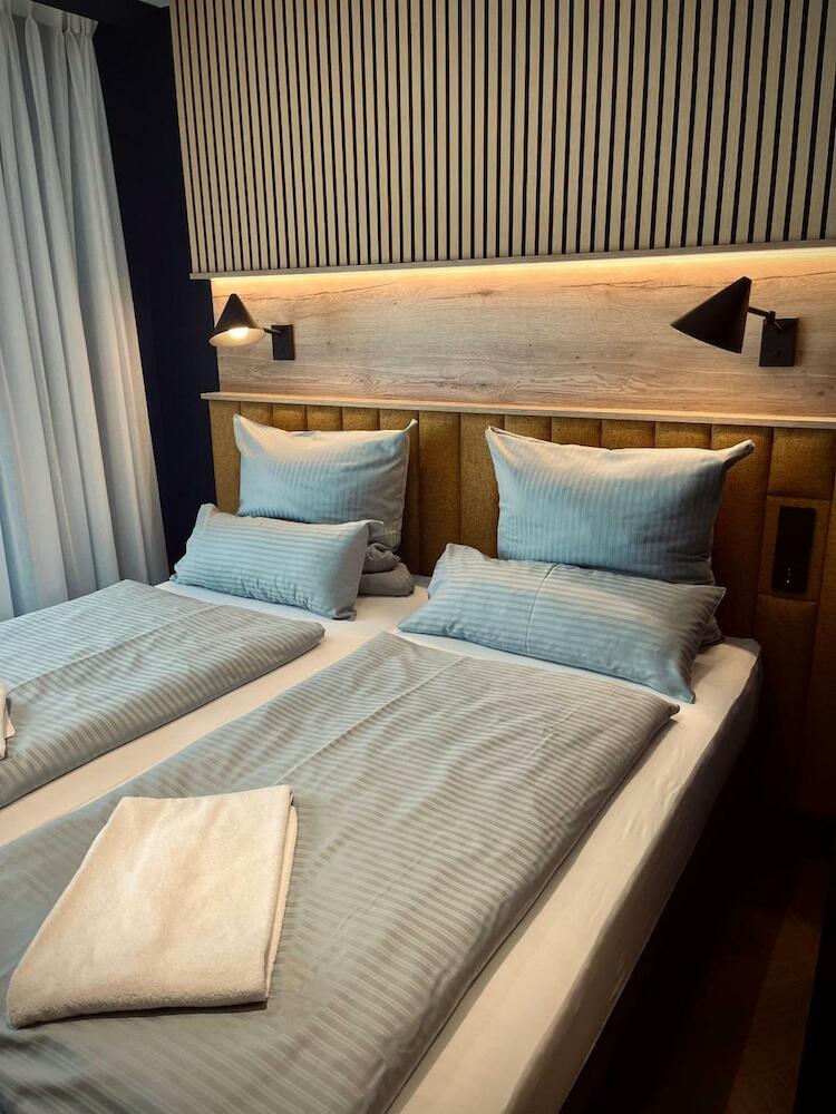 Hostel SLEPS, Augsburg