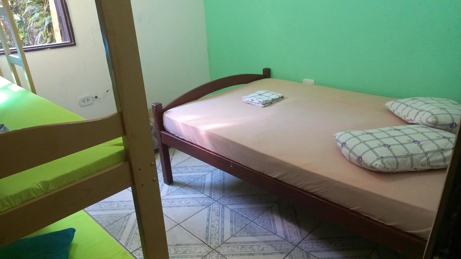 Live Hostel