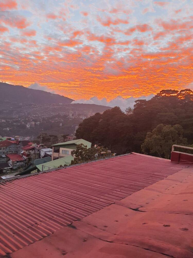 ASHBURN'S TRANSIENT BAGUIO - 3rd to 6th floor BASIC SLEEP & GO Accommodation, NO, Baguio