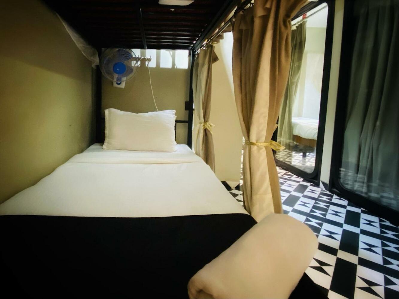 Sulu Stay Inn Near Mumbai International Airport