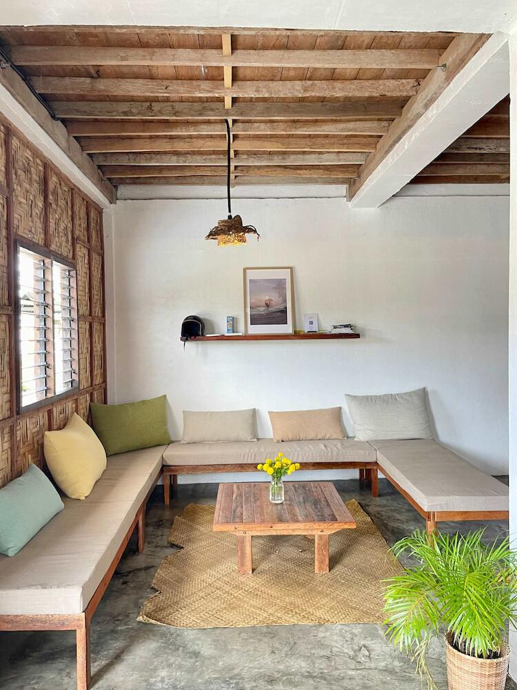 Sun & Surf Hostel, Siargao