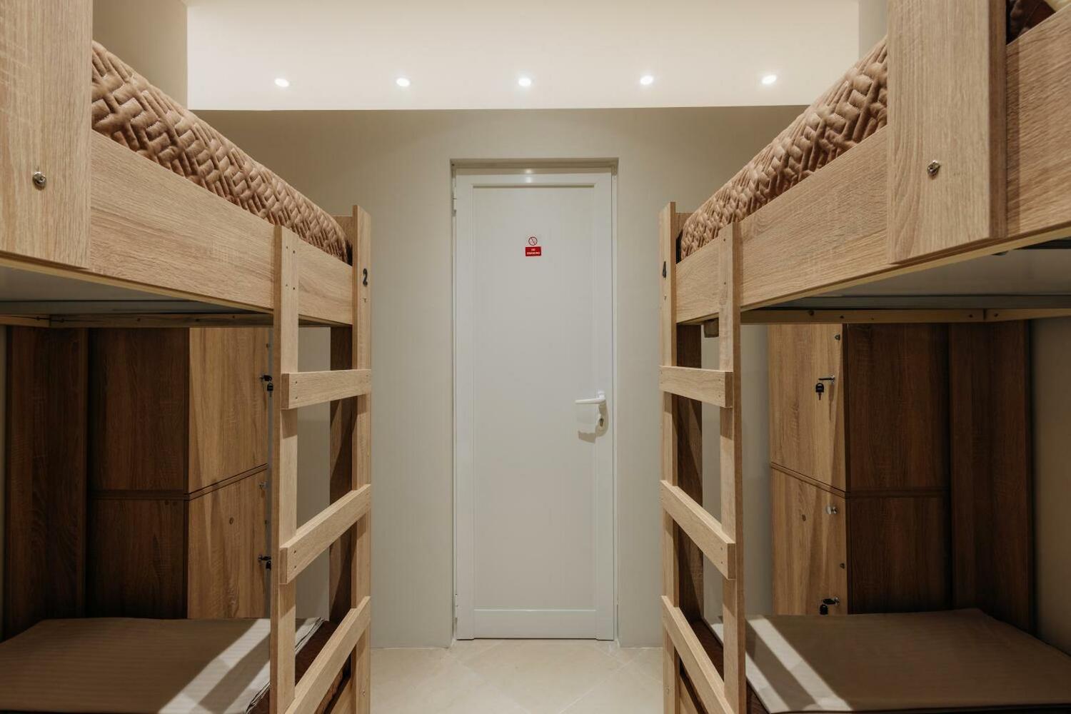 Gm Tirana Hostel