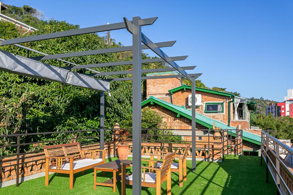 Abaporu Art Hostel