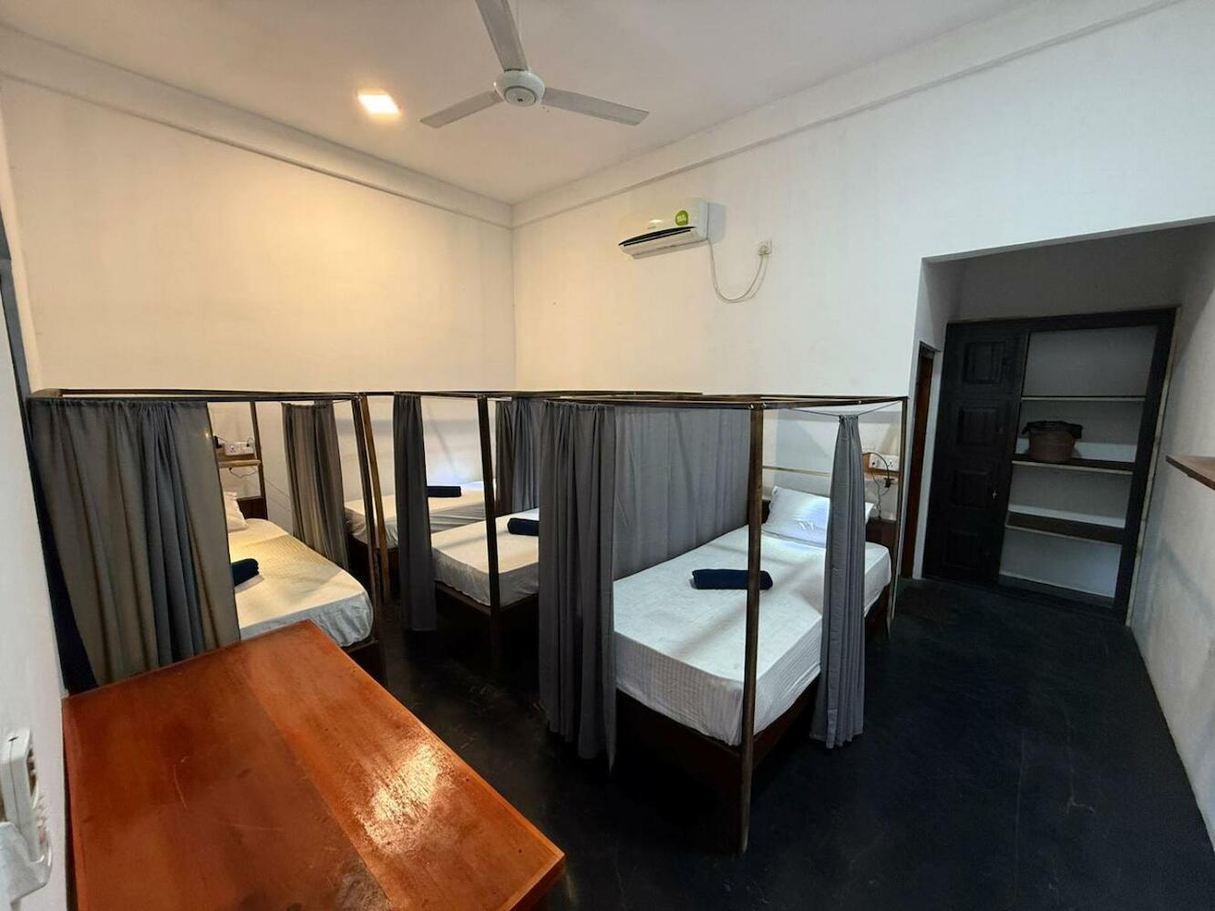 Stay Happy Hostel, Arugam Bay