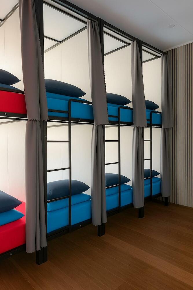 Capsule Hostel Perth - Note - Valid Passport Required To Check-in, Perth