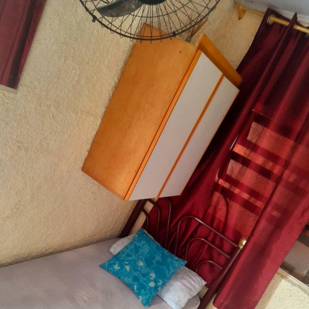 Hostel Canto da Praia São Sebastião - próximo ao enrocamento Caraguatatuba