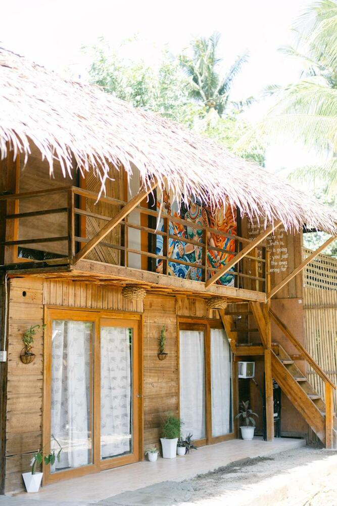 Katana Siargao, Siargao