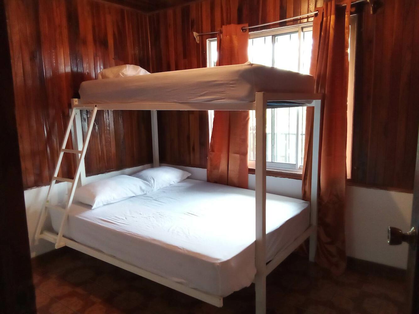 Agata Only Girls Hostel, San José