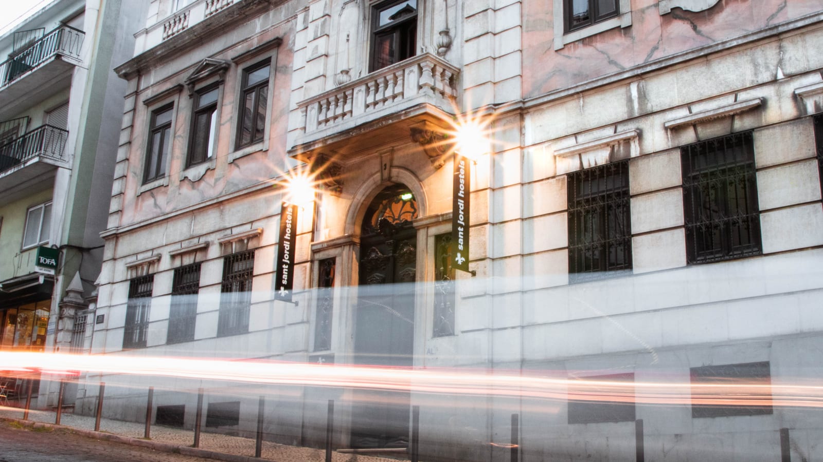 Sant Jordi Hostels