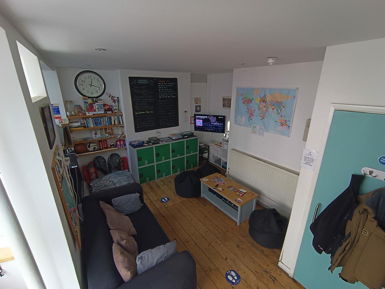 Seadragon Backpackers