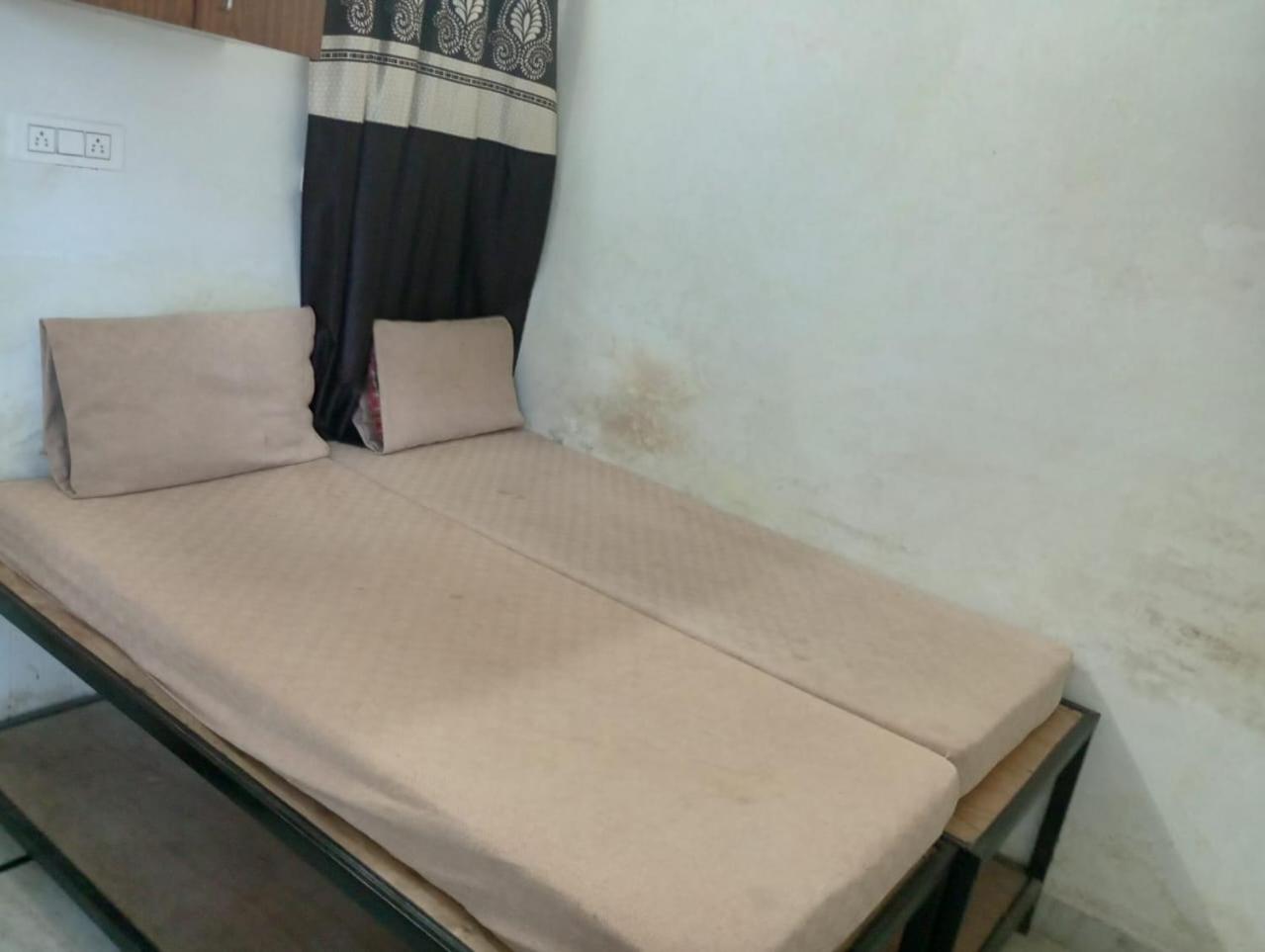 Paarijat PG, Udaipur