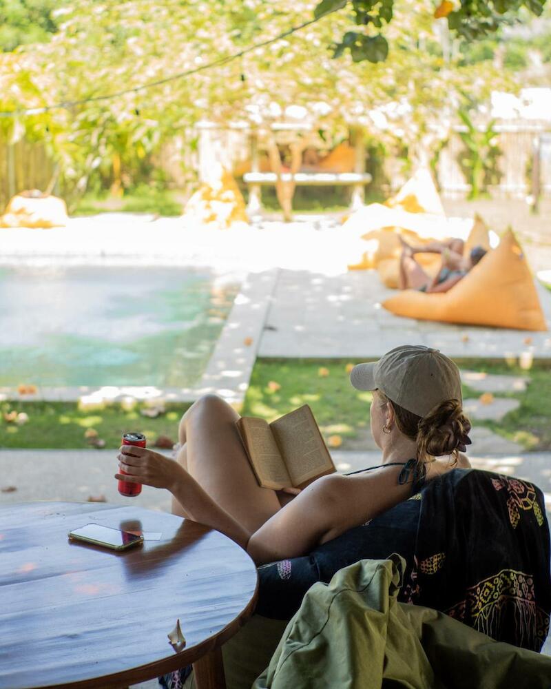 Lost Inn Kuta Capsule Hostel