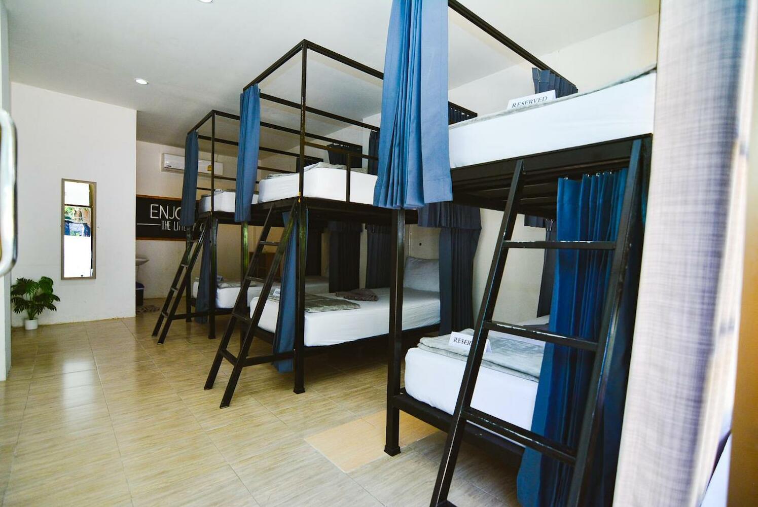 Lingling Hostel, Haad Rin