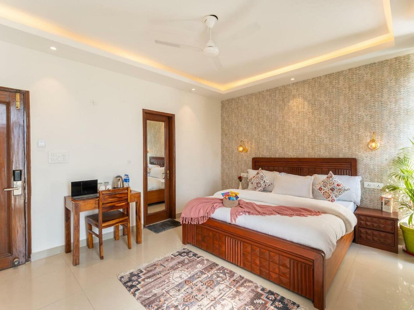 Moustache Delhi, New Delhi