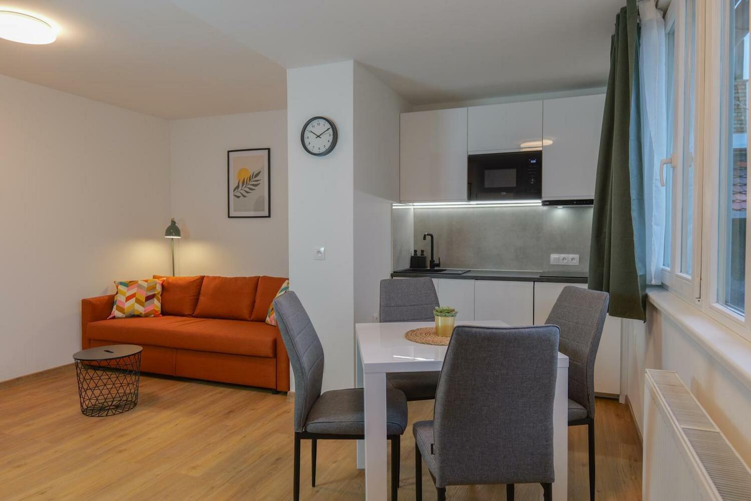 Krakovka Residence, Prague