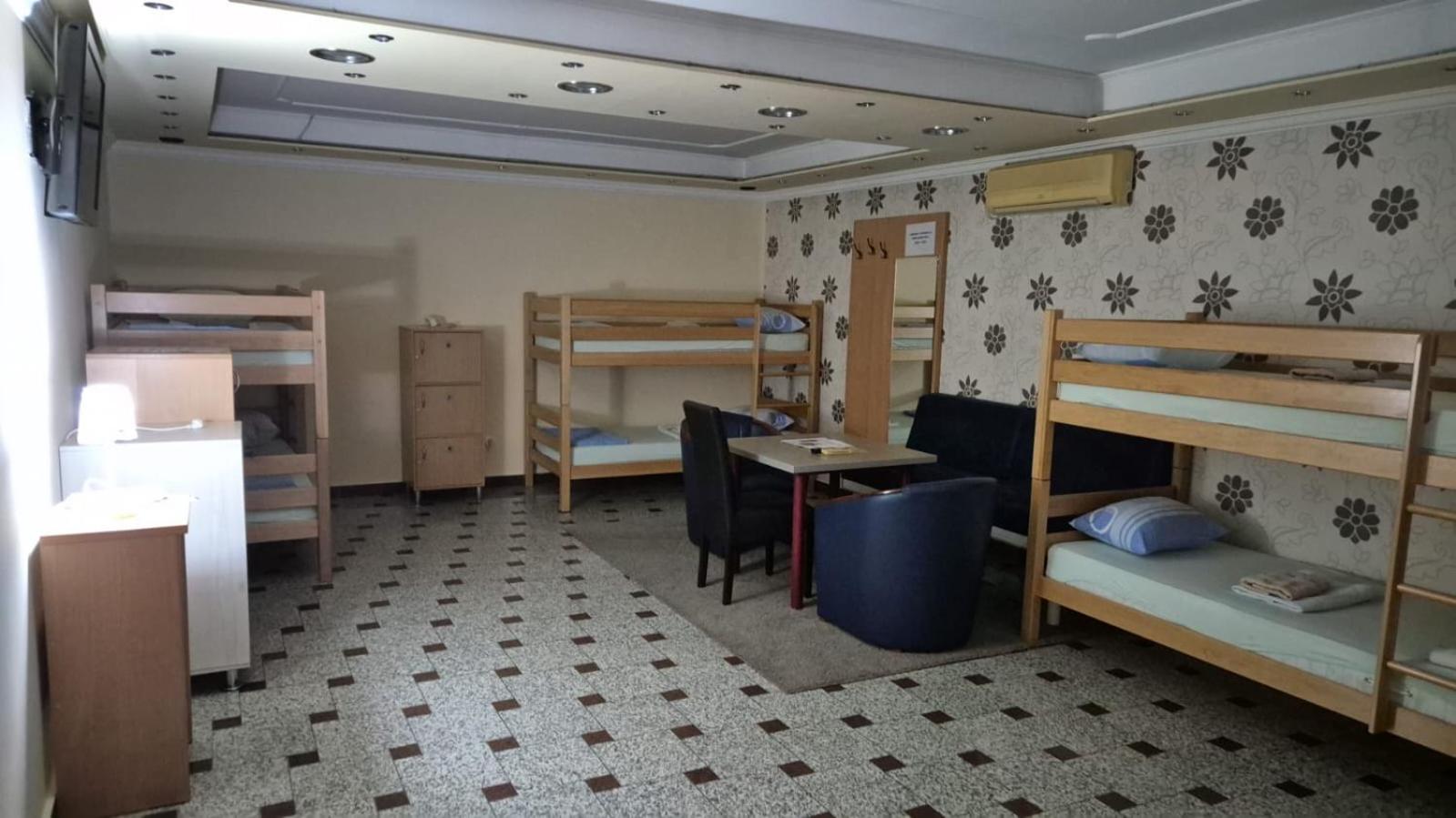 Hostel Dino