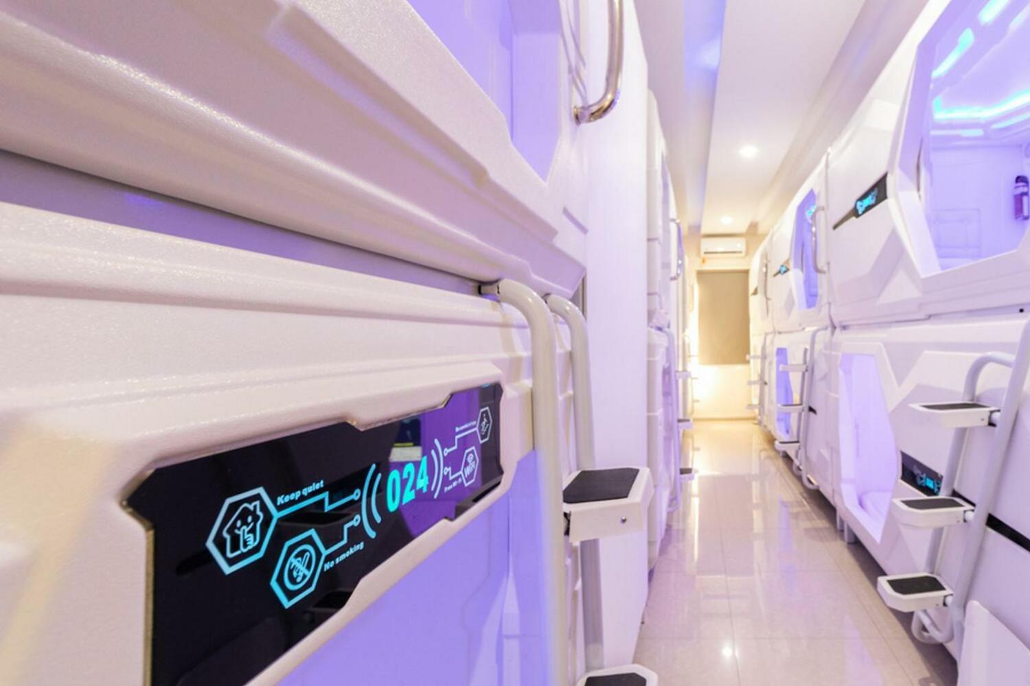 Capsule Inn