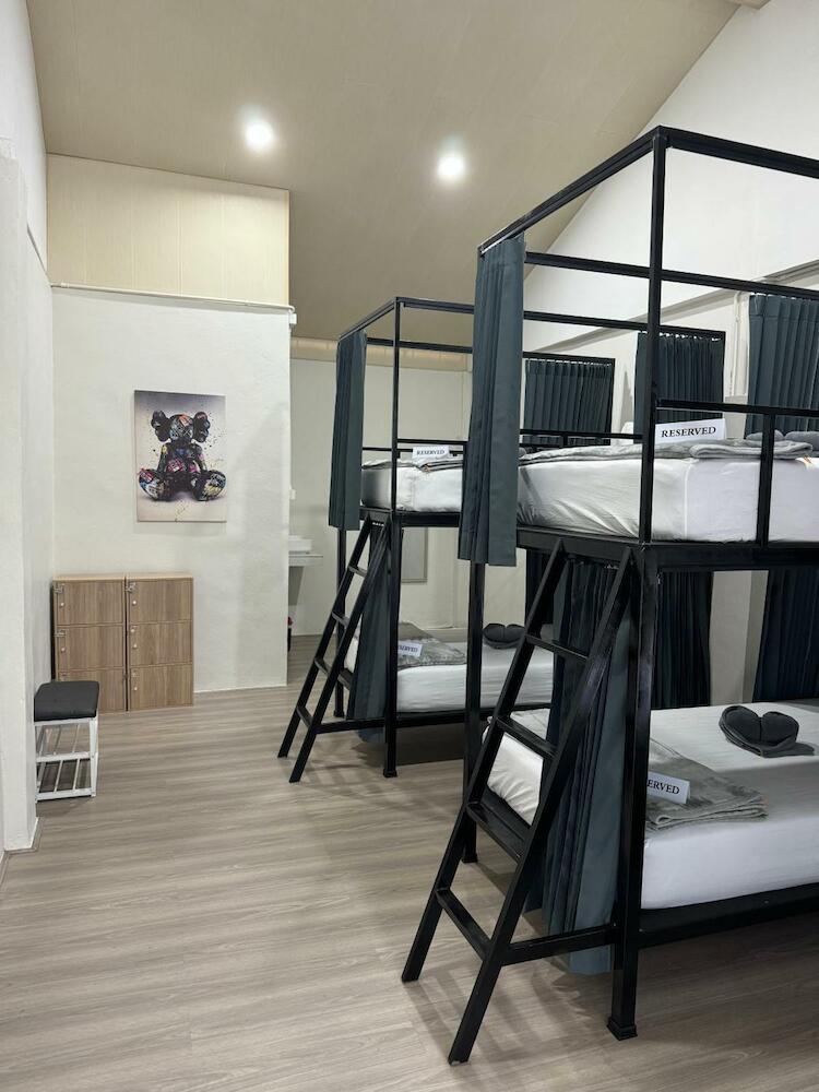 Lingling Hostel, Haad Rin