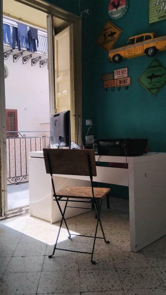 Sunshine Hostel
