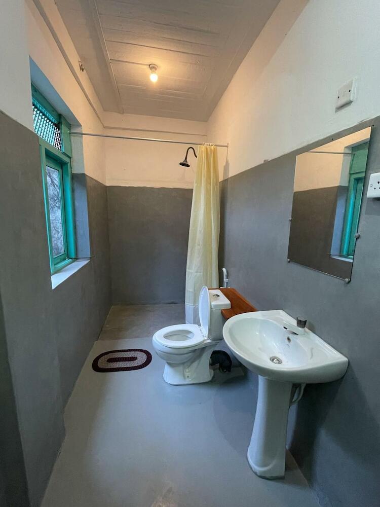 Arugam Waves Hostel
