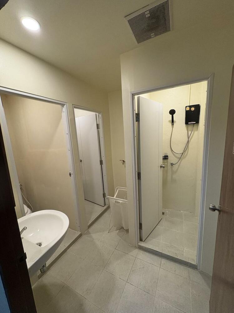 Nomad Yard Hostel, Bangkok