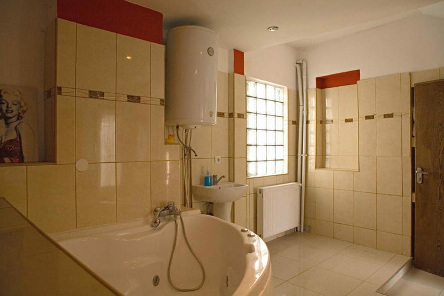 Wonderland Hostel, Bucharest