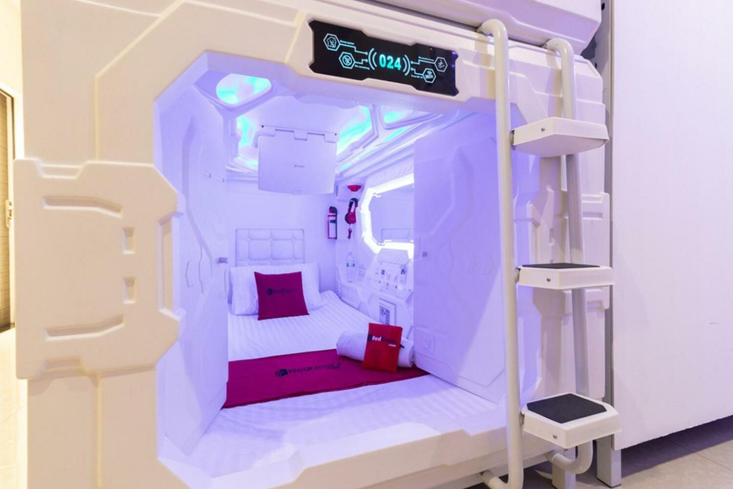 Capsule Inn
