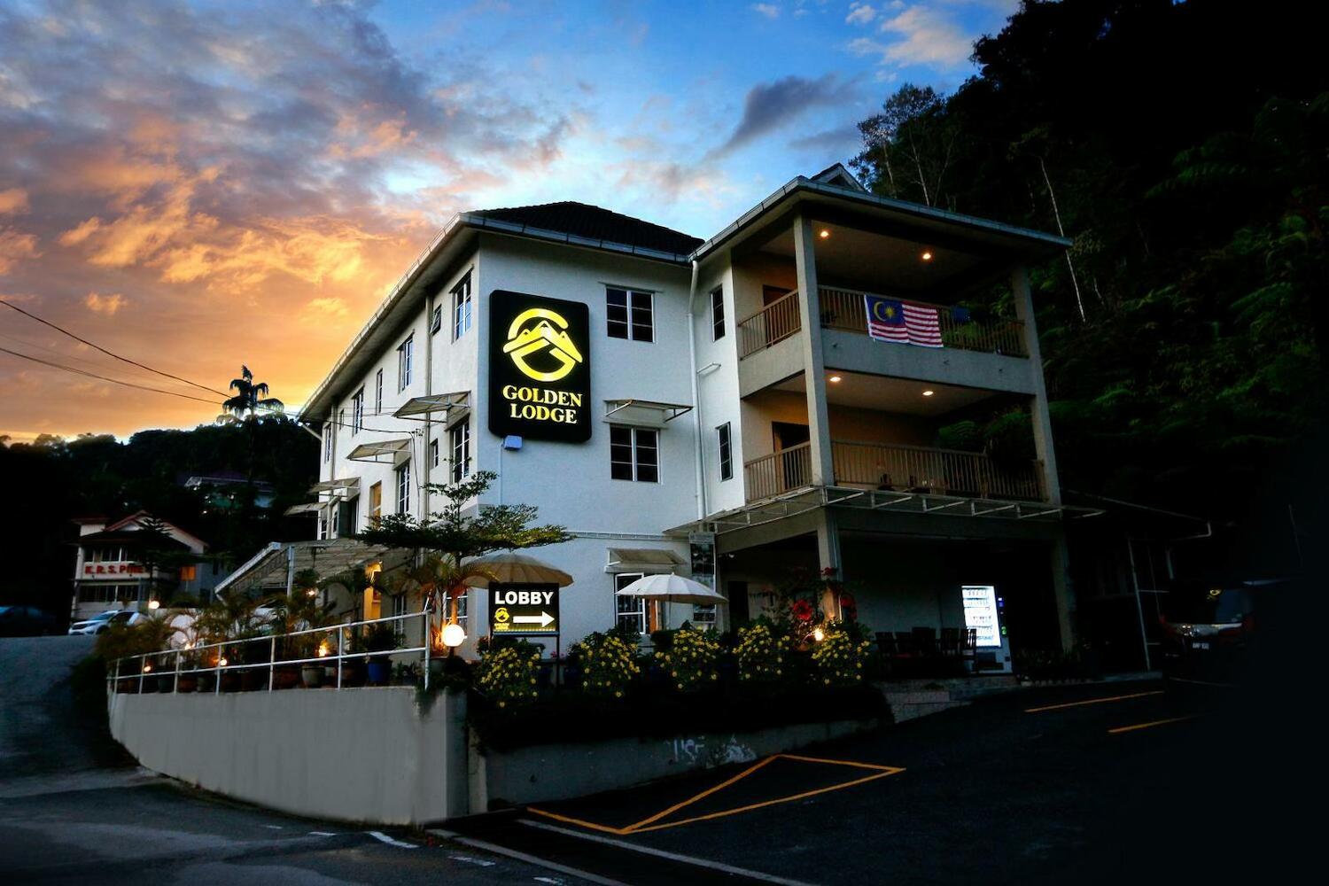 Golden Lodge