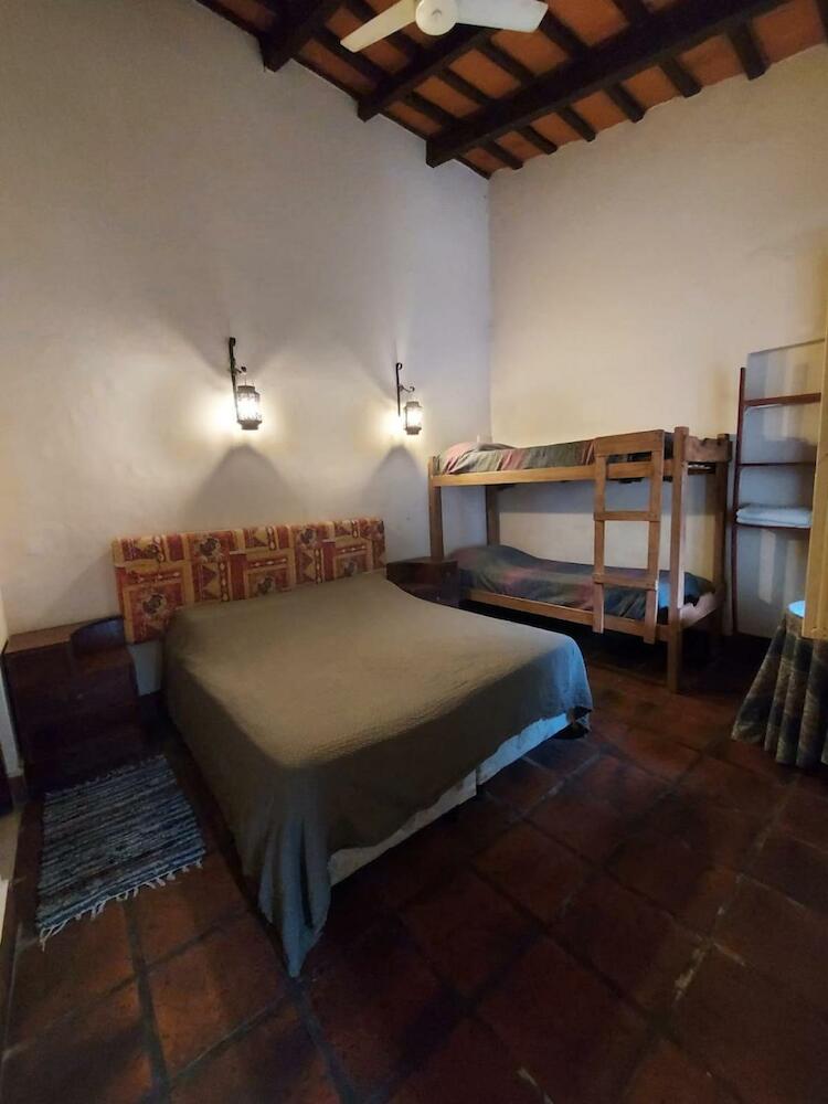 El Chabot Hostel
