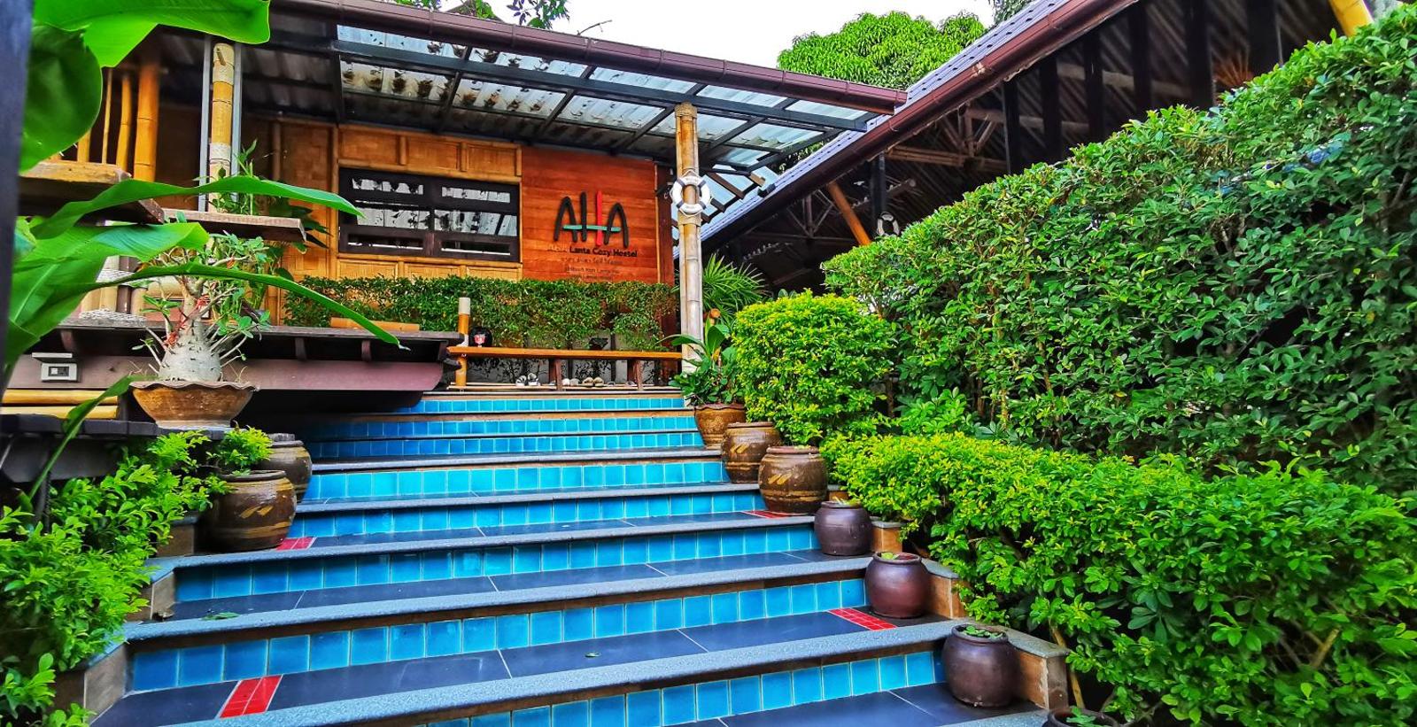 Aha Lanta Cozy Hostel
