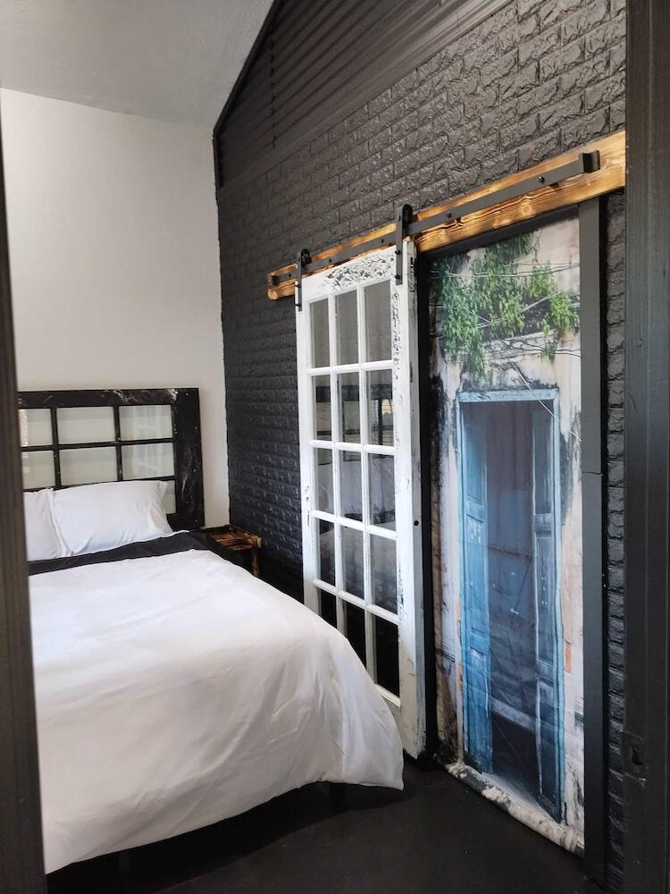 Palm Villa Hostel, Tampa