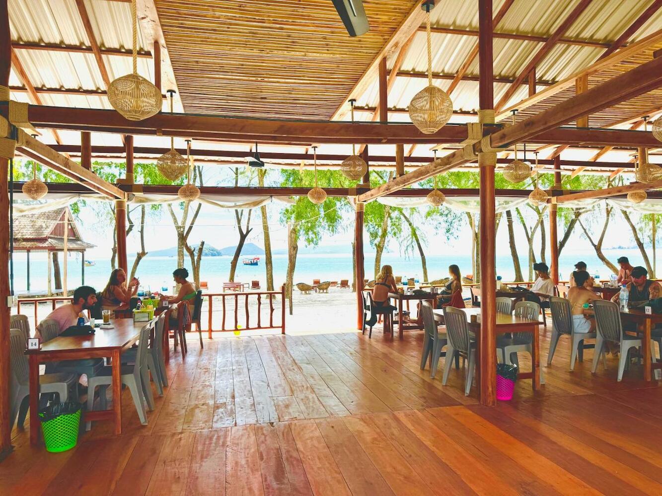 Onederz Koh Rong, Koh Rong