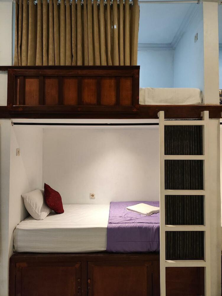 Ega S Hostel, Nusa Penida