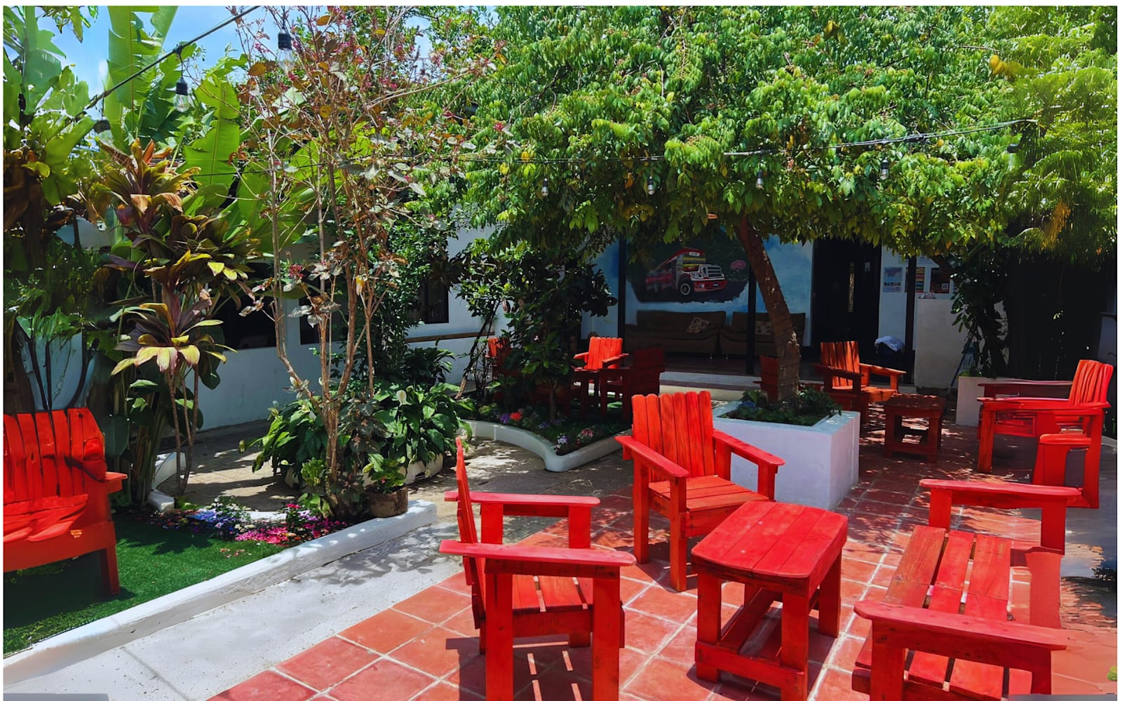 Urban Nest Hostel, Santa Ana