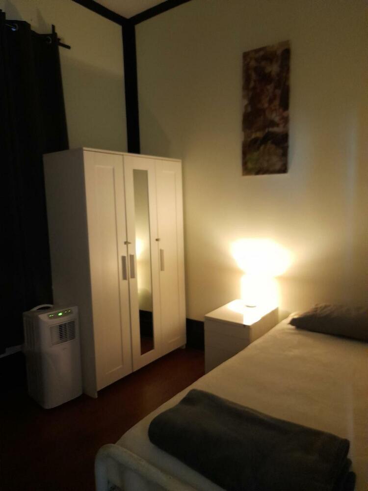 Ozi Inn Backpackers, Perth