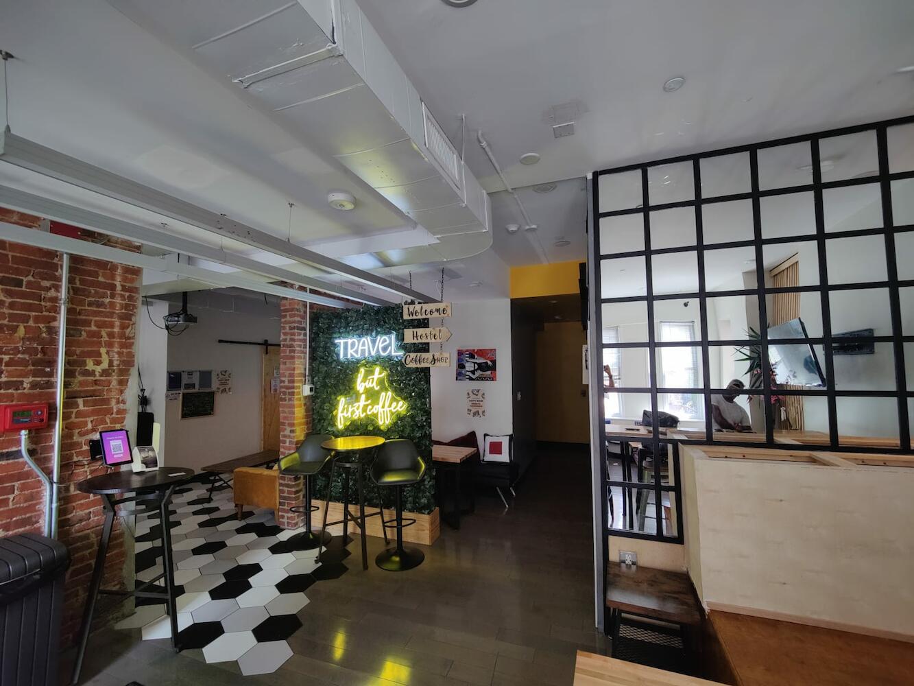 U Street Capsule Hostel