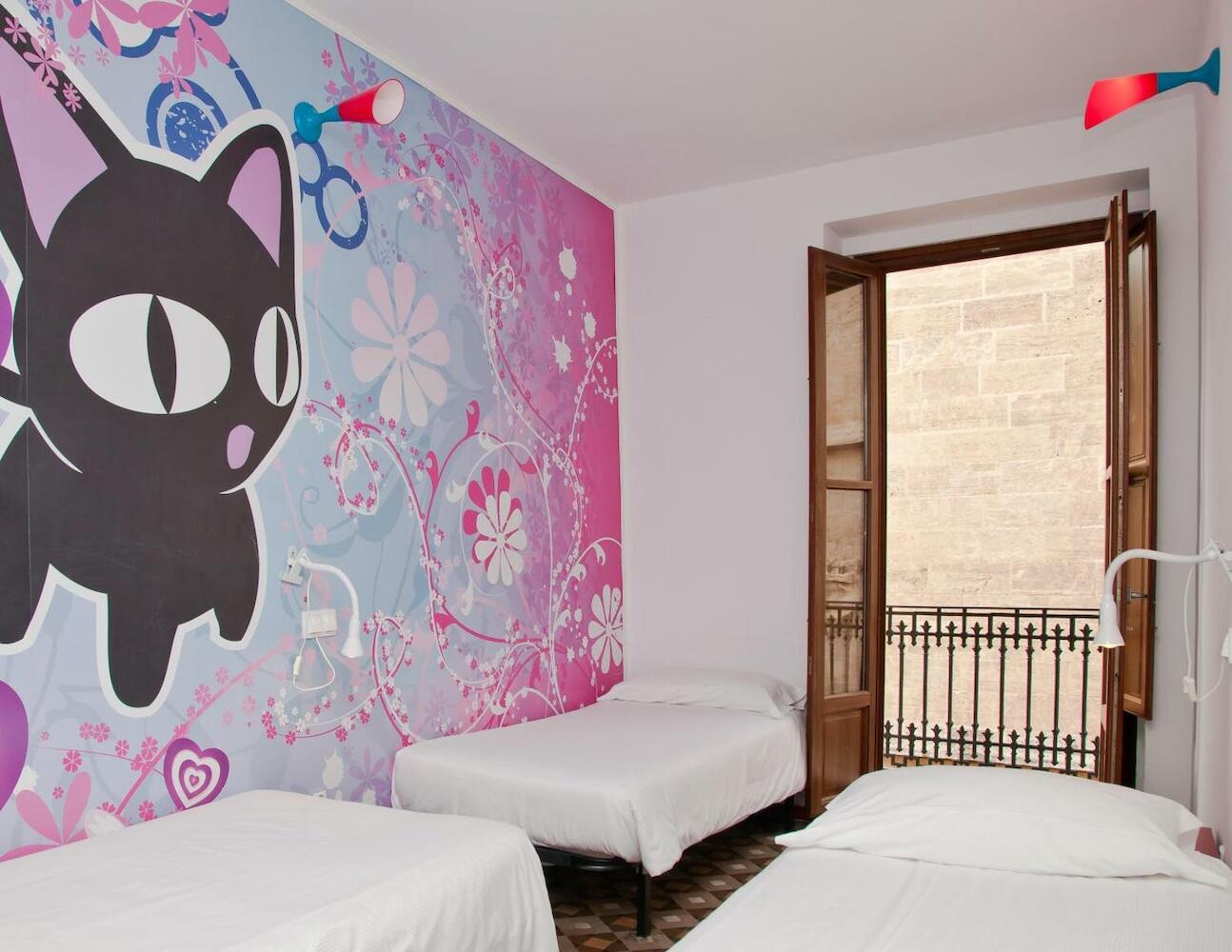 Home Youth Hostel Valencia by Feetup Hostels, Valencia