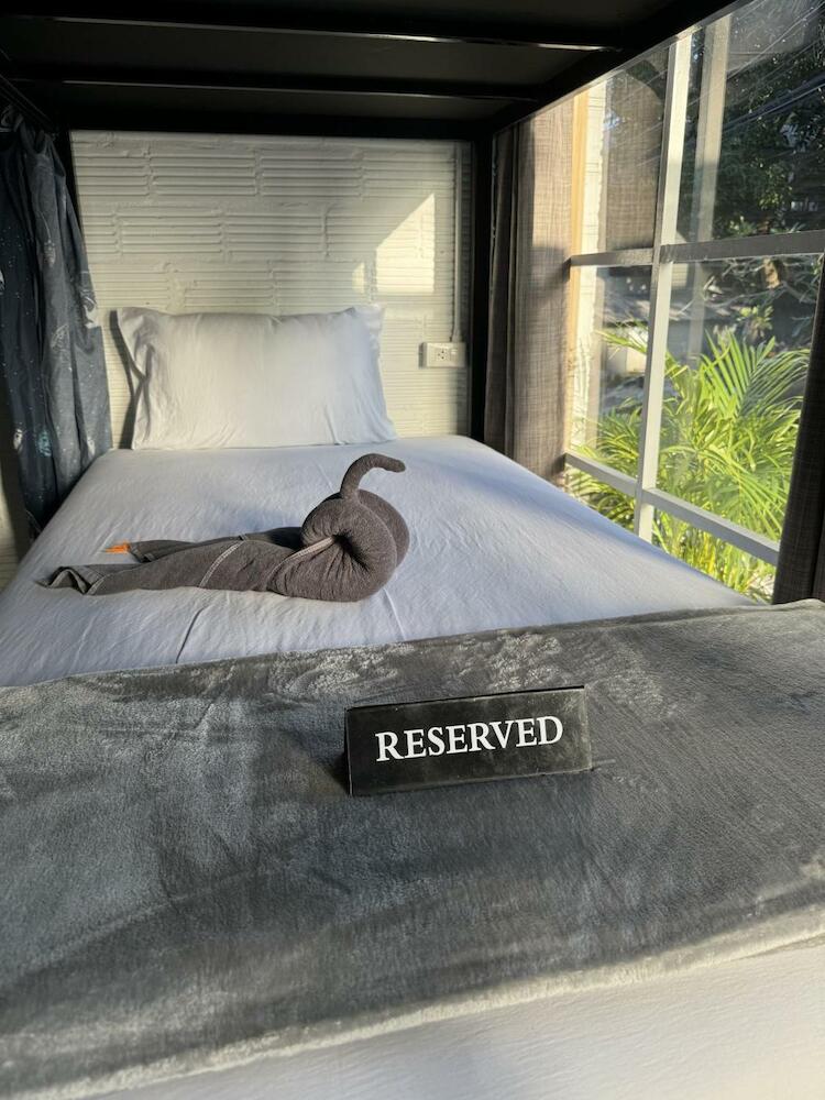 Lingling Hostel, Haad Rin