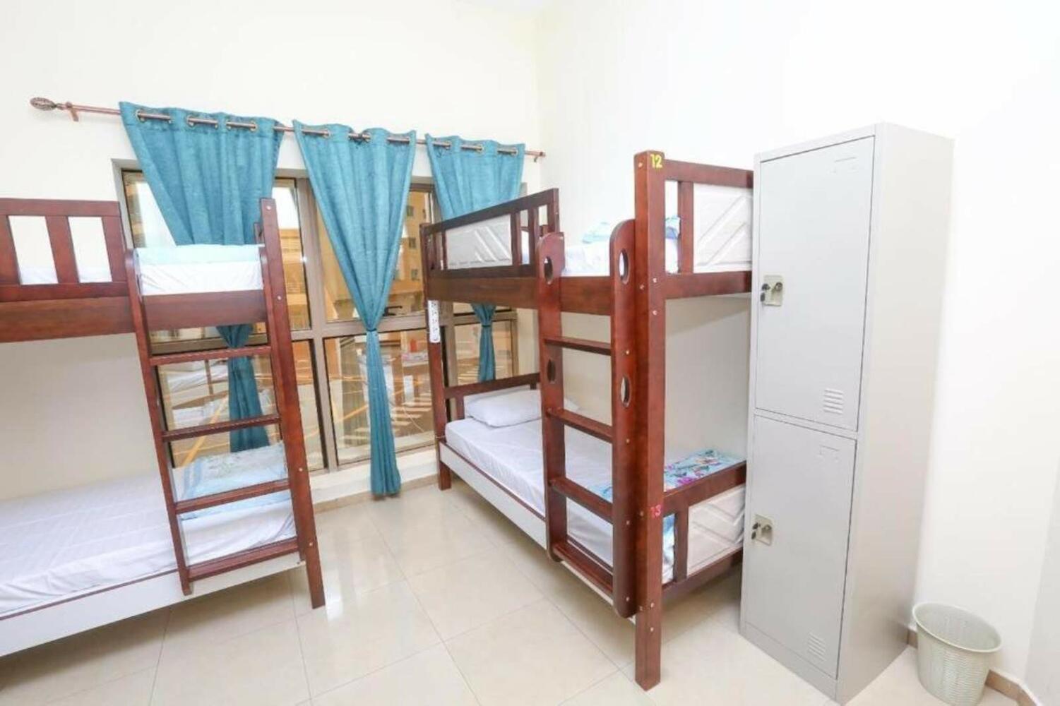 Sarjak's Hostel, Dubai