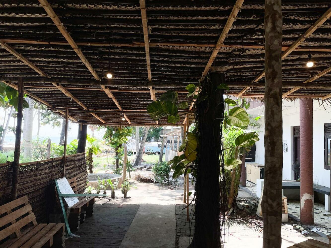 Arugam Waves Hostel
