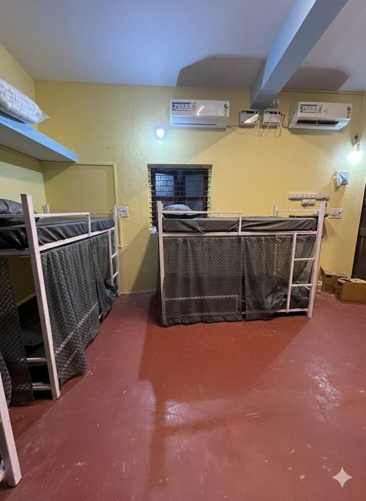 Mogambo Hostel & Stays, Vagator