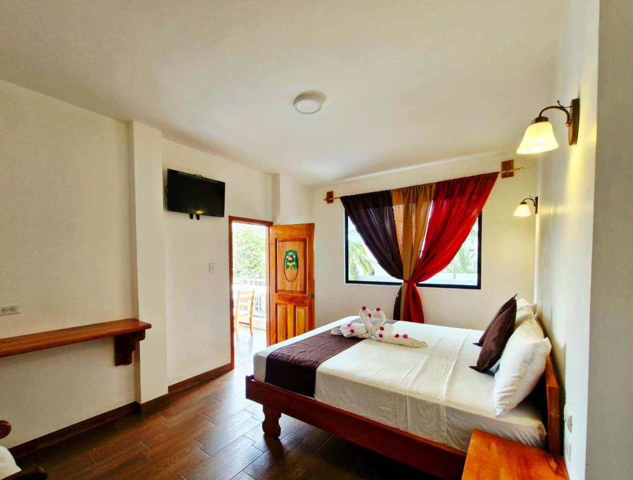 Hostal La Mirada del Solitario George, Galapagos Islands