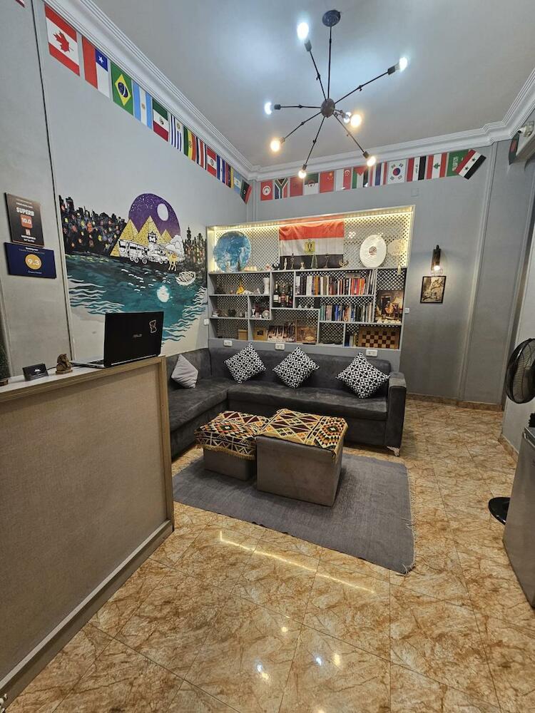Cheers Hostel, Cairo