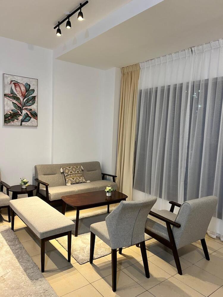 Nest Inn - Jumeirah Beach Residence - Marina View