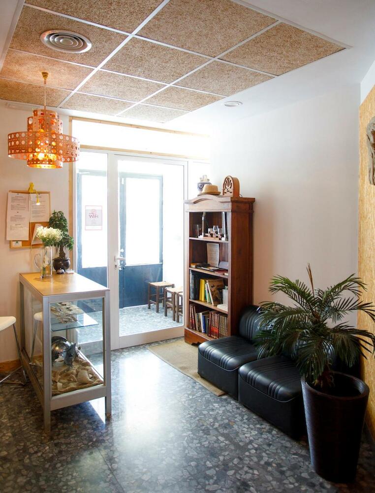 Italica Hostel, Seville