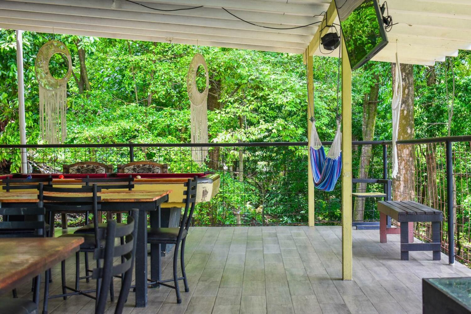 Manuel Antonio Hostel Resort